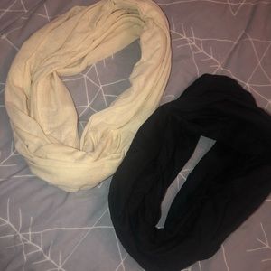 2 infinity scarves